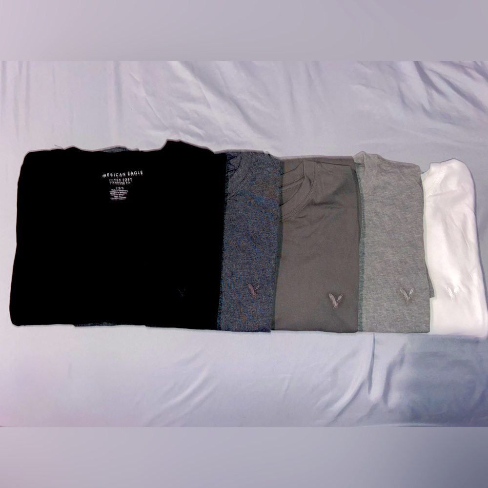Set of 5 American Eagle Simple Tees
